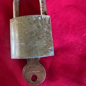 Vintage Brass Padlock with Key by American Lock Co - Junkinc Bros.